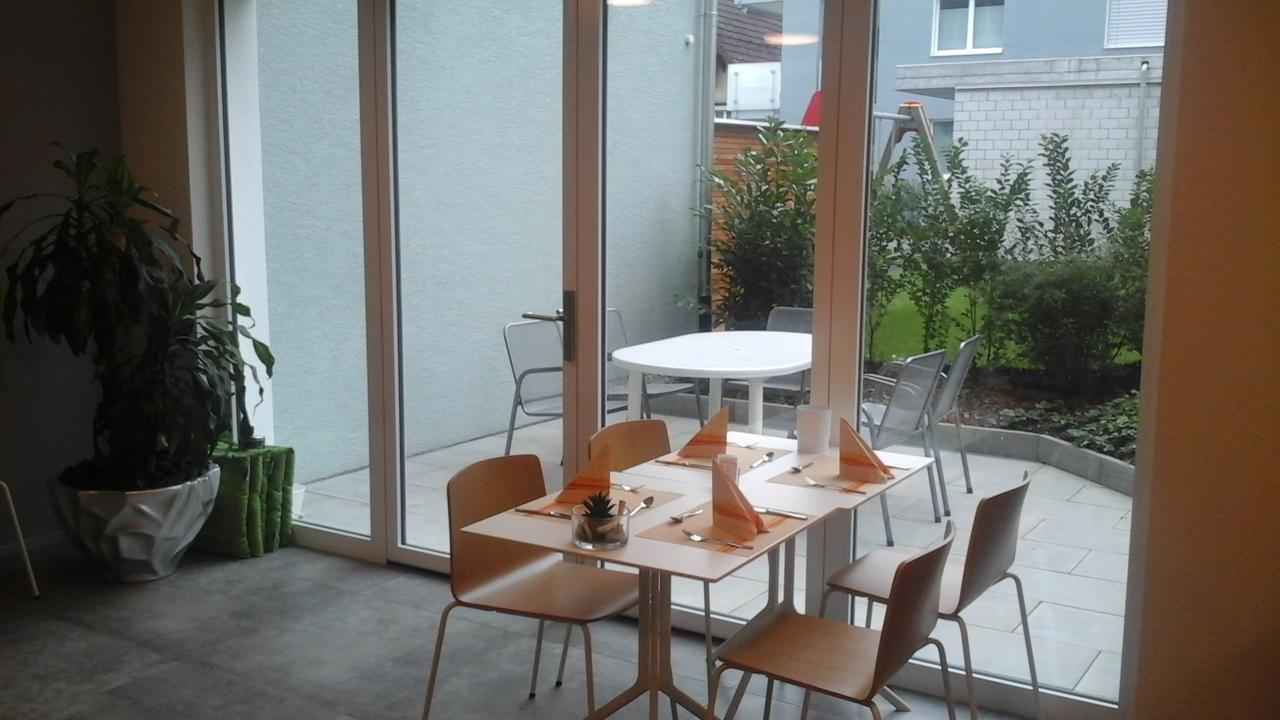 Hotel Flawil Екстер'єр фото